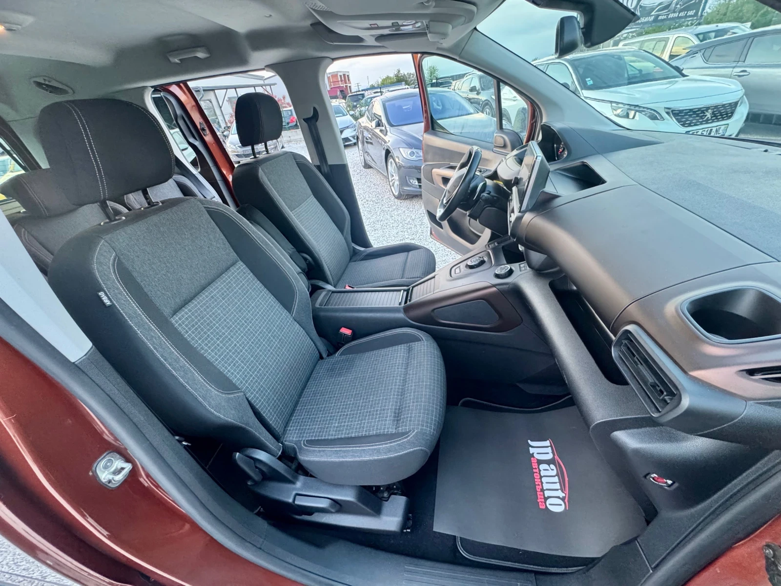 Peugeot Rifter GT-line АВТОМАТИК - изображение 8