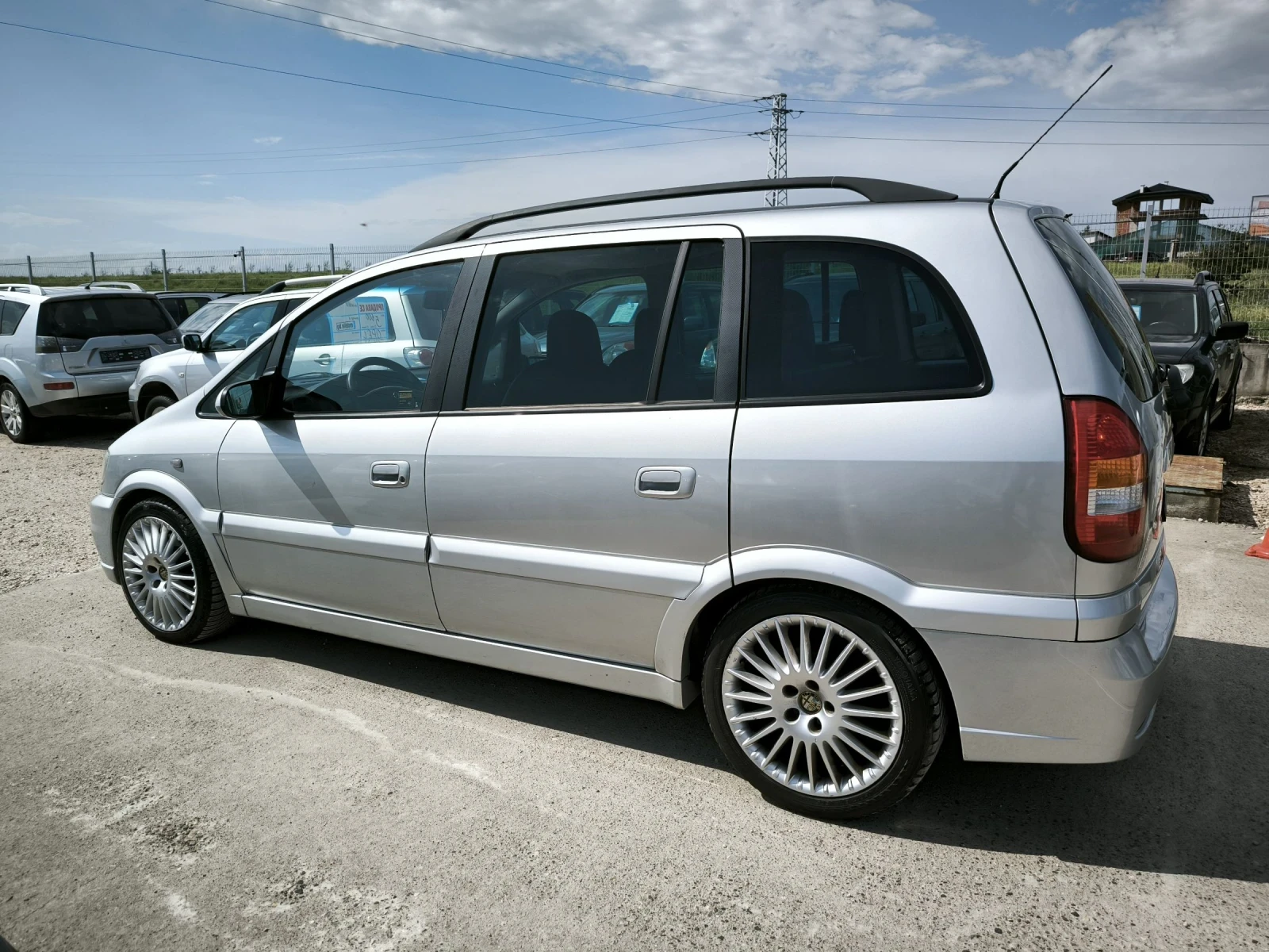 Opel Zafira 2.0i OPC - изображение 6