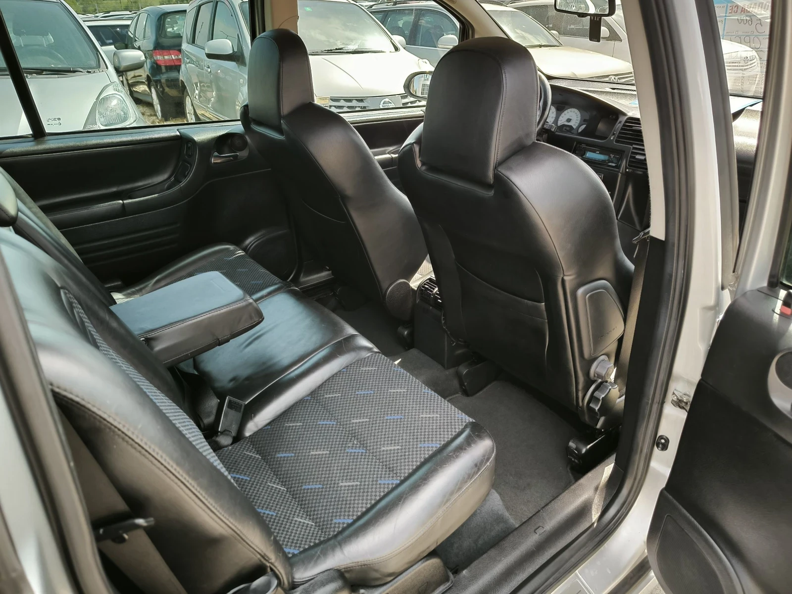 Opel Zafira 2.0i OPC - изображение 10