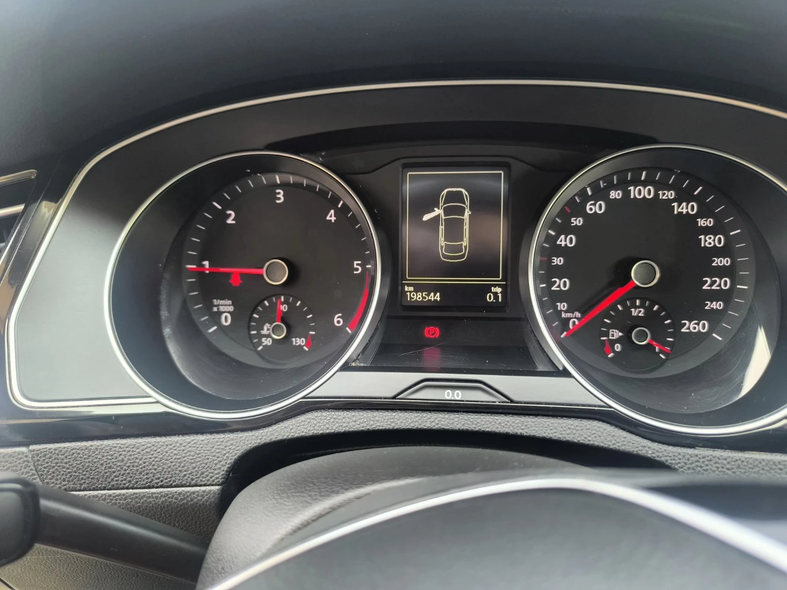 VW Passat 2.0 TDI 150 kc - изображение 9
