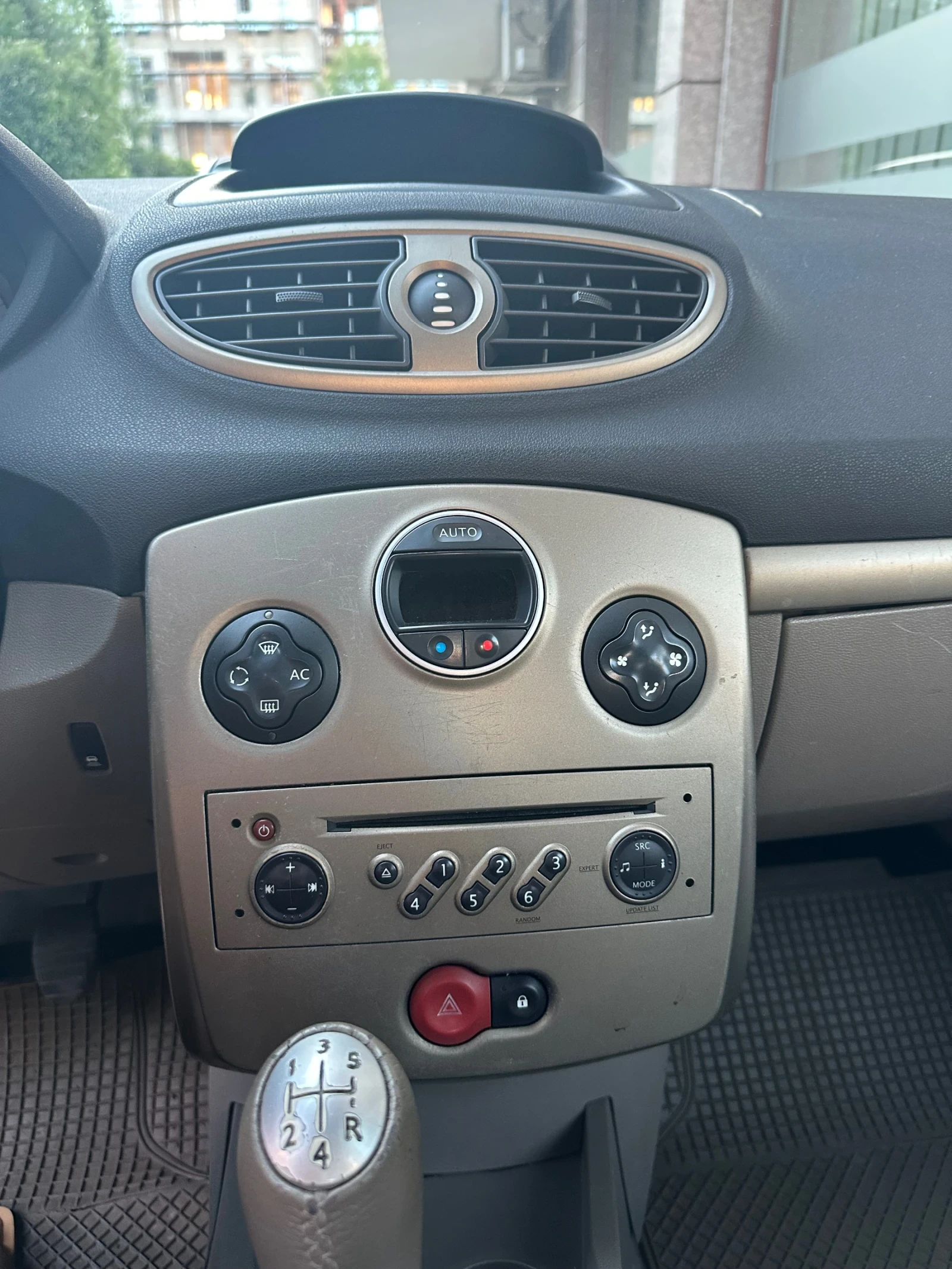 Renault Clio 3-та генерация - изображение 9