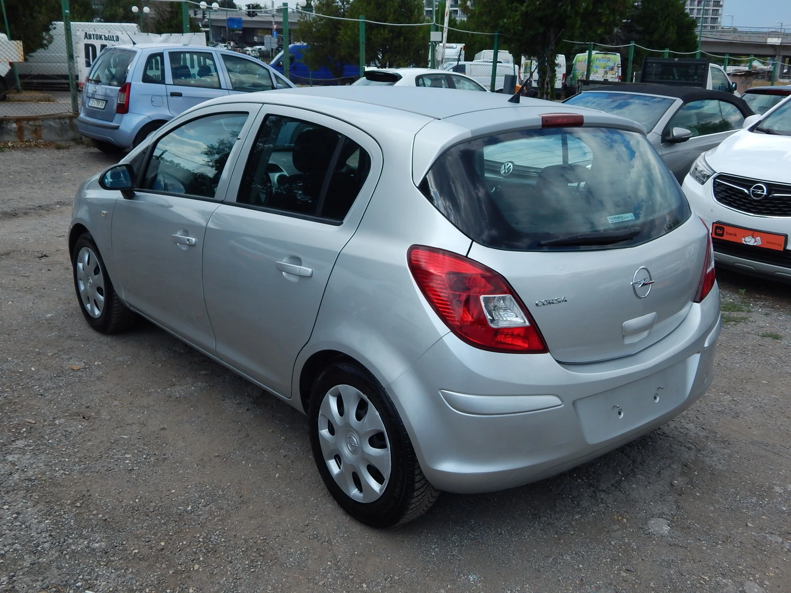 Opel Corsa 1.2i* ГАЗ*  - изображение 6