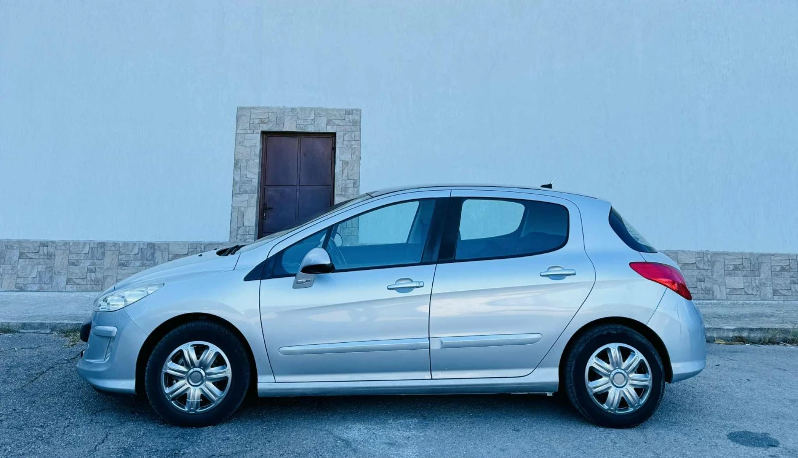 Peugeot 308 КЛИМАТРОНИК* ПАНОРАМА  - изображение 6