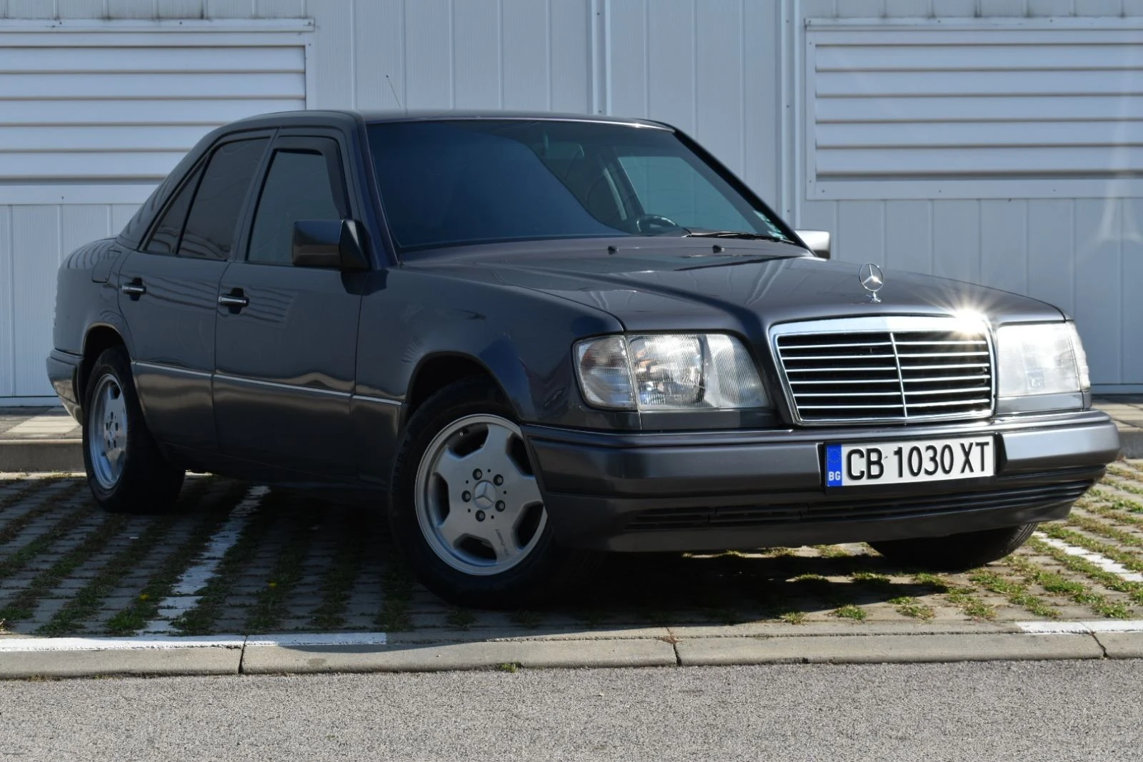 Mercedes-Benz E 220 ORIGINAL 100%!!!! - изображение 2