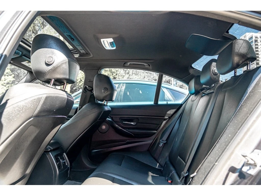 BMW 335 * 4dr Sdn 335i xDrive AWD * CARFAX * ���� �� �� | Mobile.bg � ����������� 15