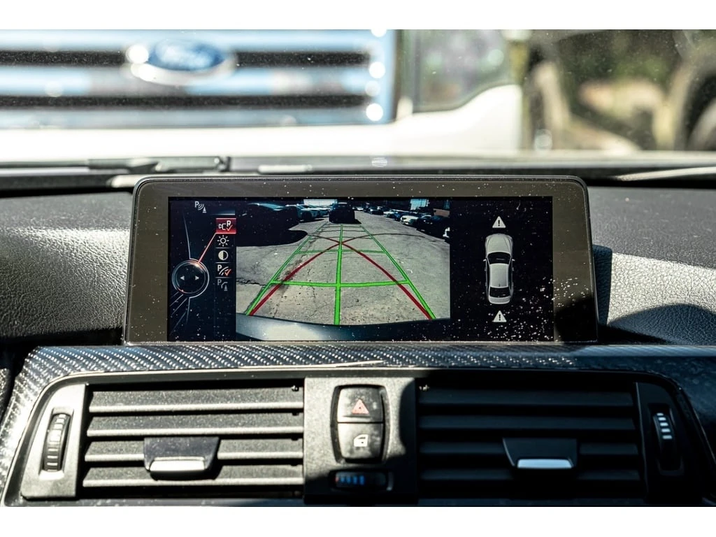 BMW 335 * 4dr Sdn 335i xDrive AWD * CARFAX * ���� �� �� | Mobile.bg � ����������� 12