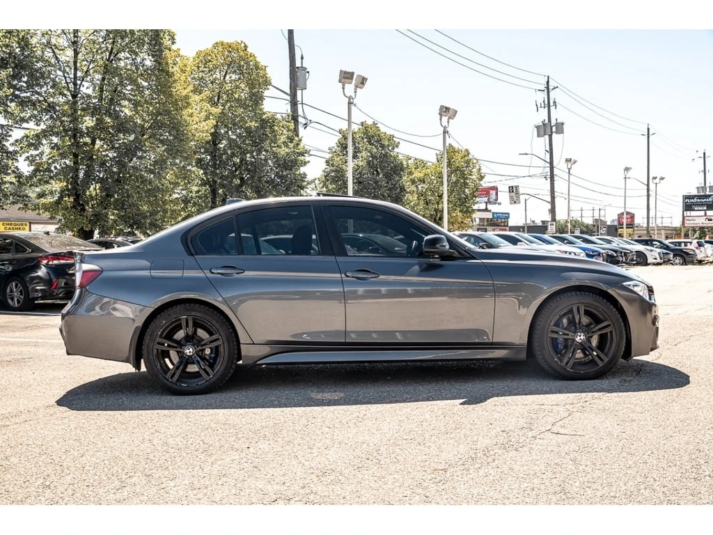 BMW 335 * 4dr Sdn 335i xDrive AWD * CARFAX * ЦЕНА ДО БГ - изображение 4