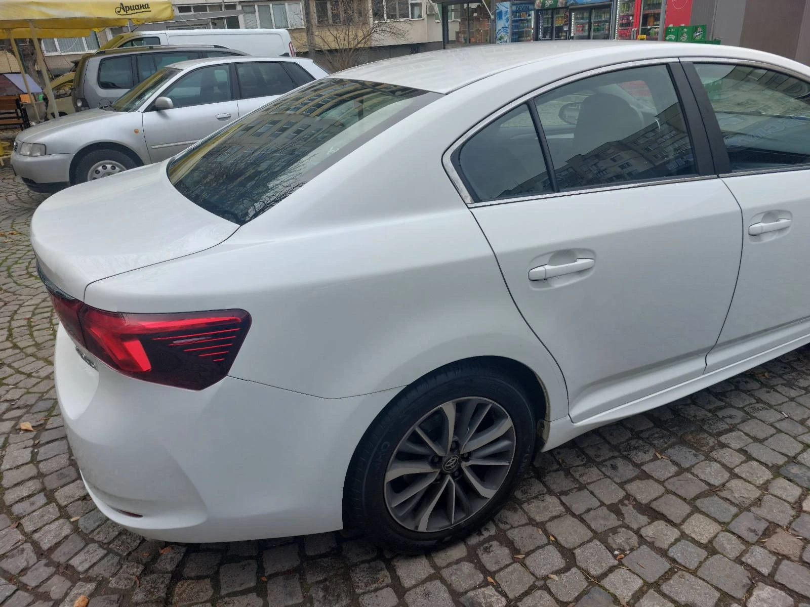 Toyota Avensis  - изображение 5