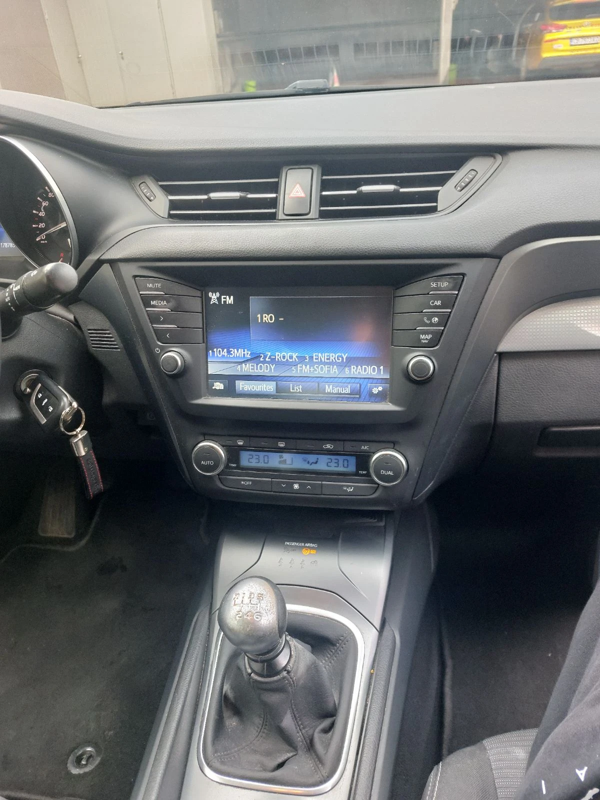 Toyota Avensis  - изображение 10