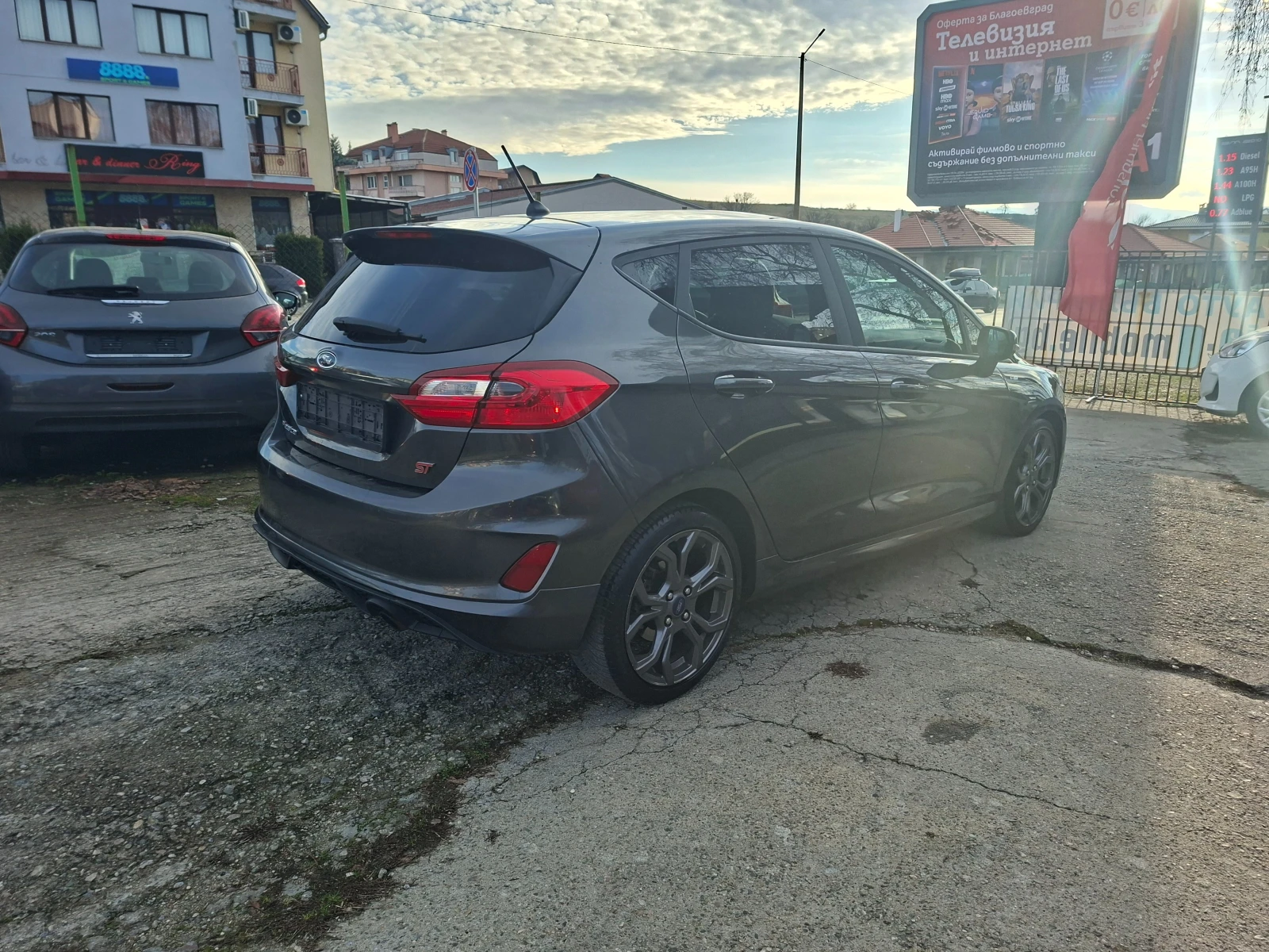 Ford Fiesta 1.0i* 6-Speed.* keyless go* ST-line* 36м. х 252EUR - изображение 5