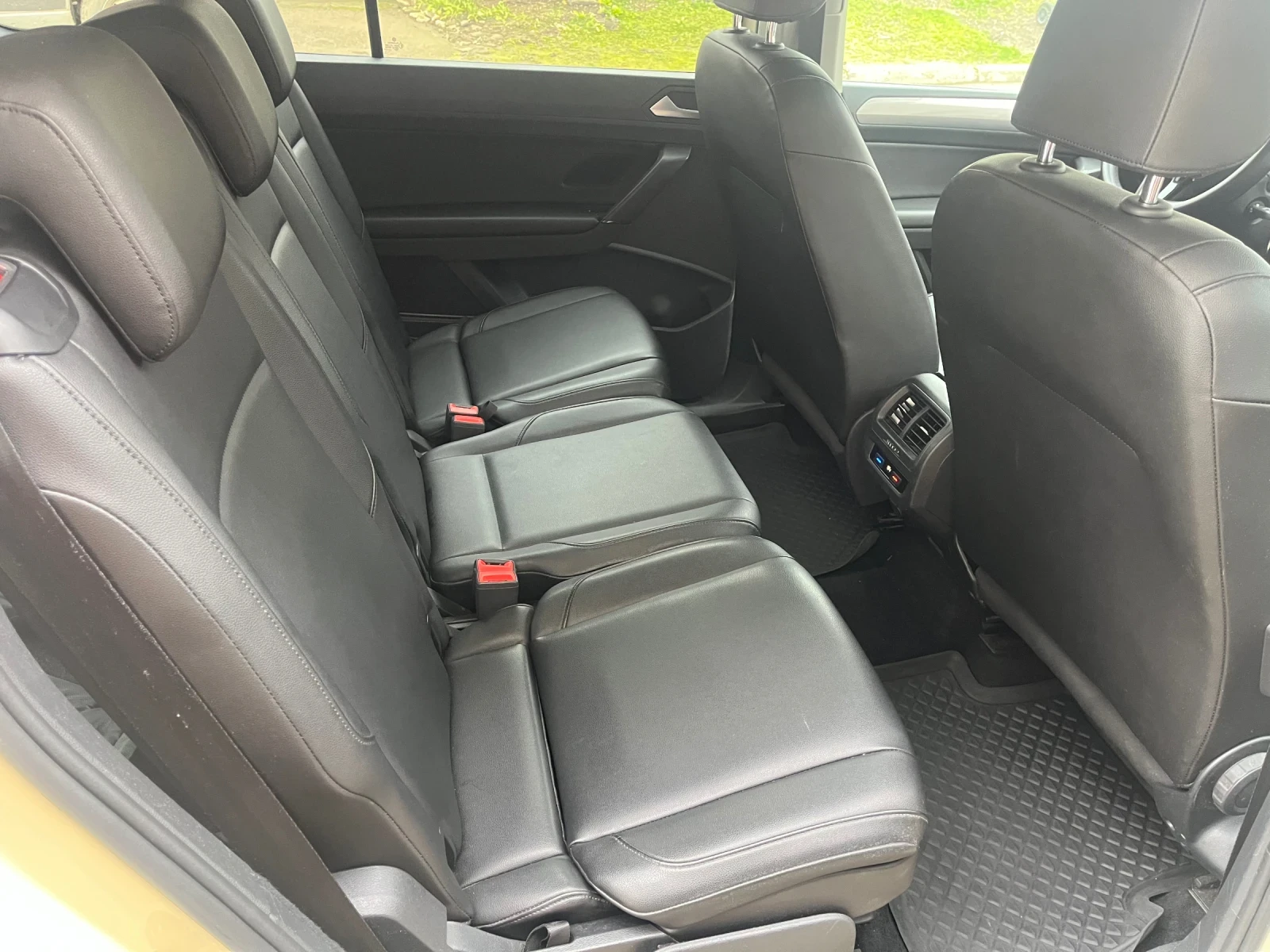 VW Touran 2.0TDI - изображение 5