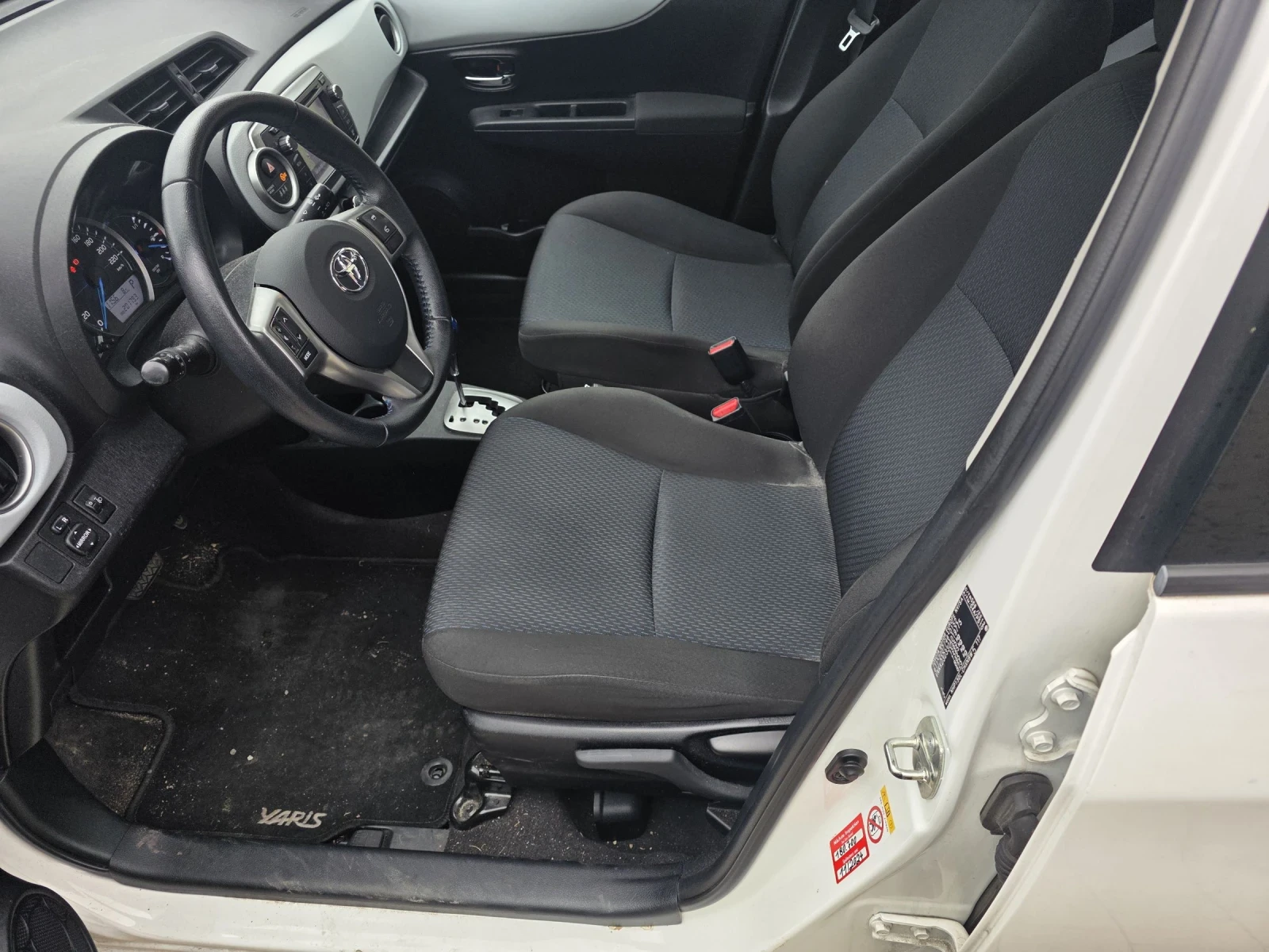 Toyota Yaris Fecelift С-История в Toyota Навигация Камера  - изображение 8