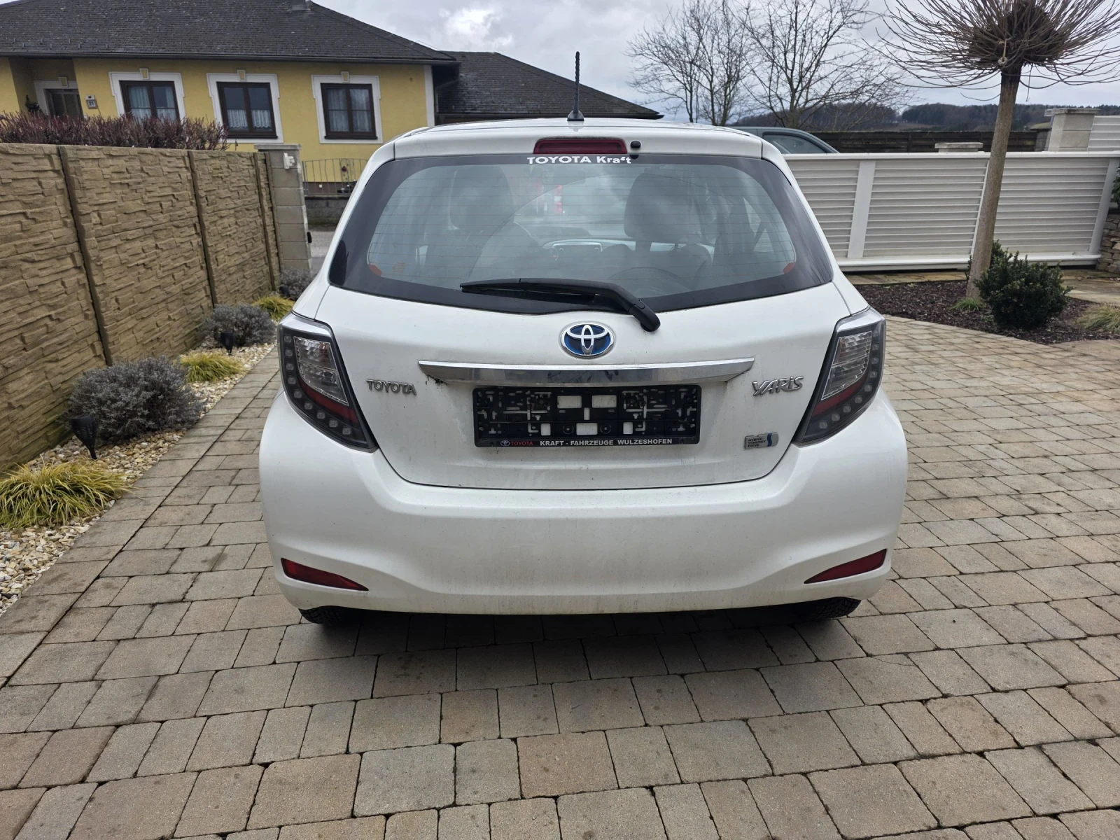 Toyota Yaris Fecelift С-История в Toyota Навигация Камера  - изображение 5