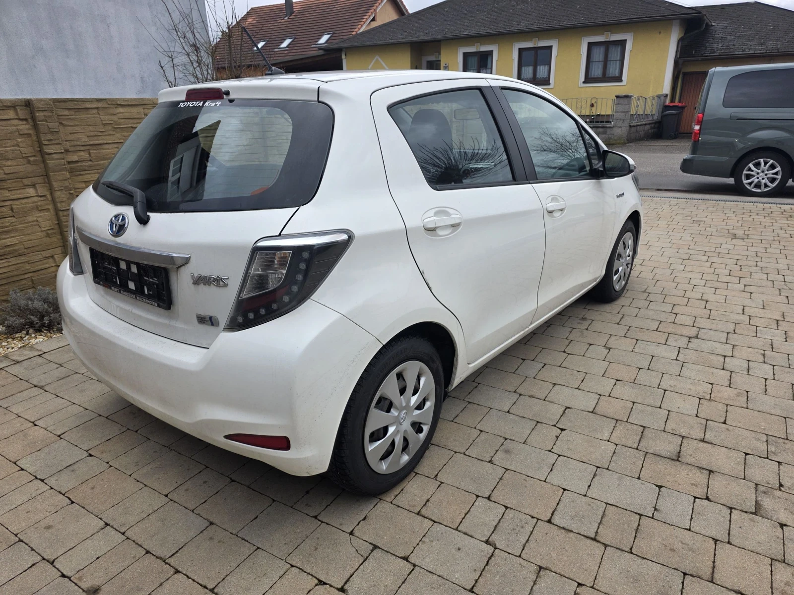 Toyota Yaris Fecelift С-История в Toyota Навигация Камера  - изображение 4