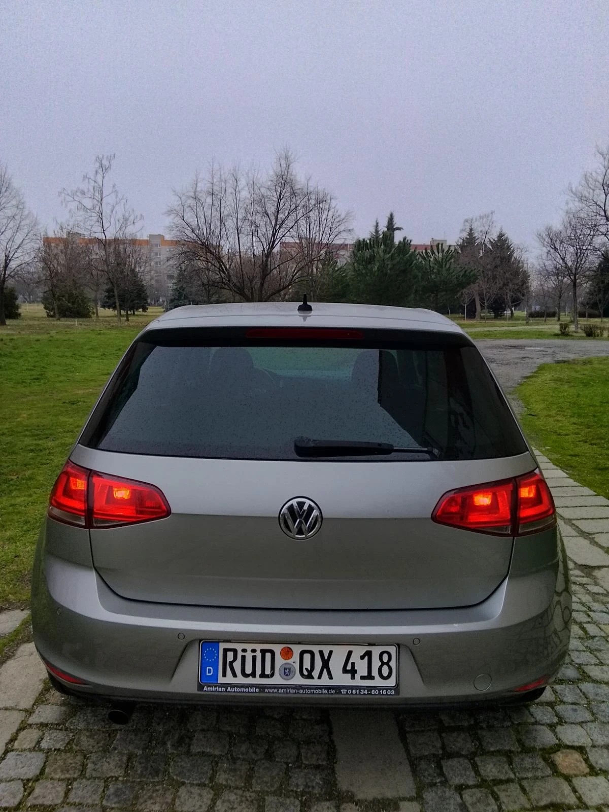 VW Golf 1.6TDI Автоматик 100хил км, снимка 6 - Автомобили и джипове - 53716699