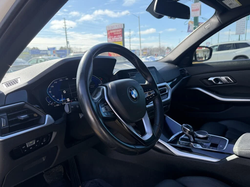 BMW 330 xDrive* АвтоКредит(ЦЕНА ДО БГ), снимка 7 - Автомобили и джипове - 53806175