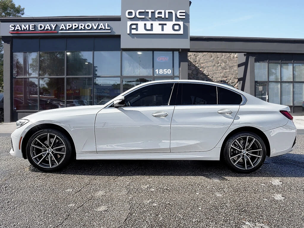 BMW 330 xDrive* АвтоКредит(ЦЕНА ДО БГ), снимка 3 - Автомобили и джипове - 53806175