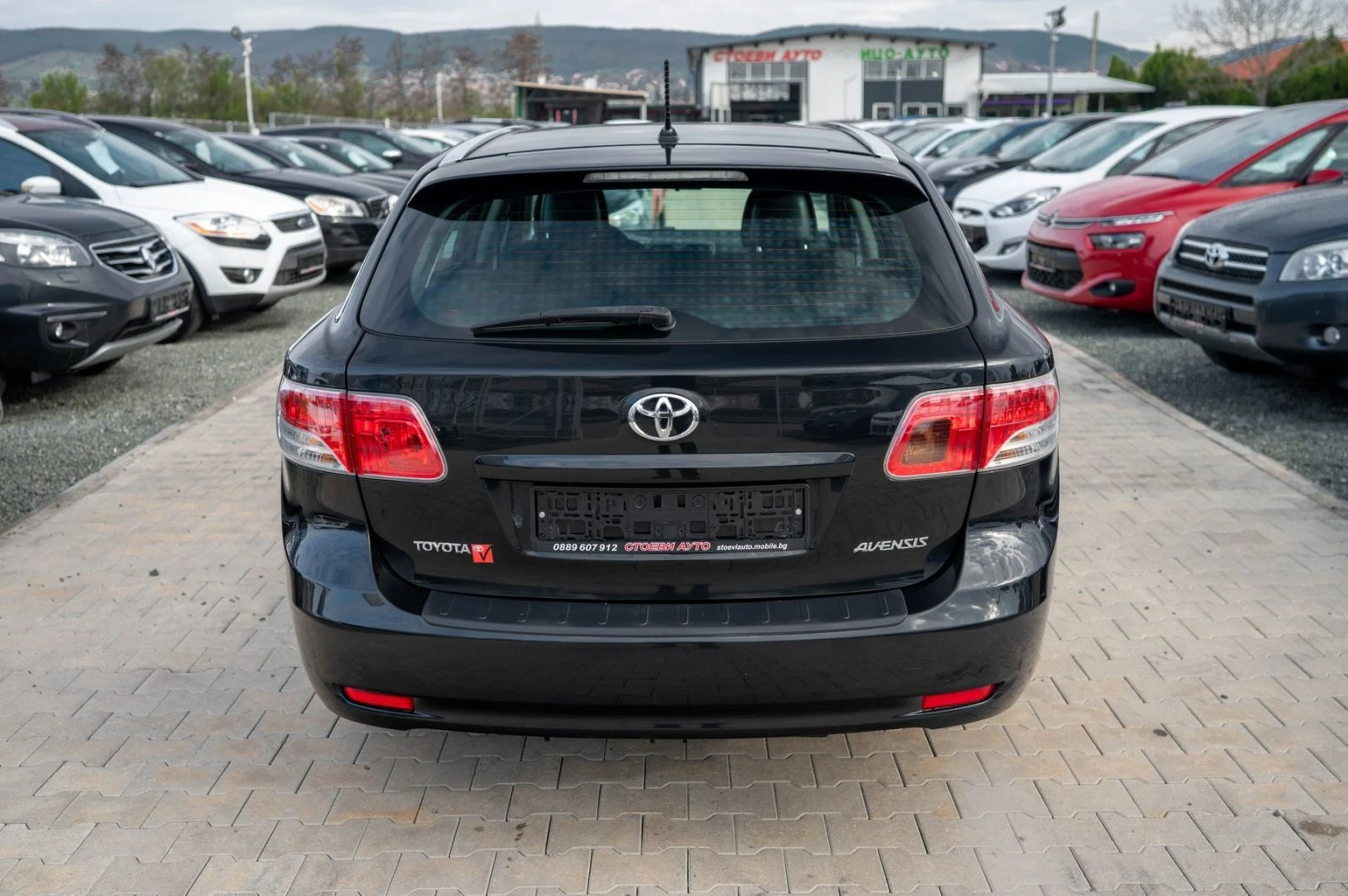 Toyota Avensis, снимка 10 - Автомобили и джипове - 53877520