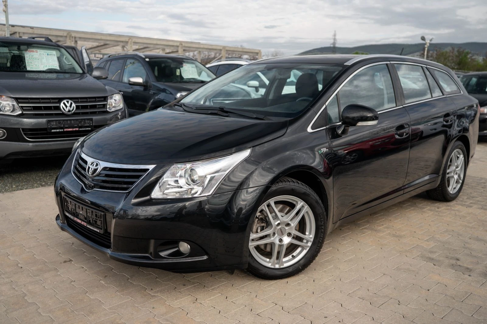 Toyota Avensis, снимка 8 - Автомобили и джипове - 53877520