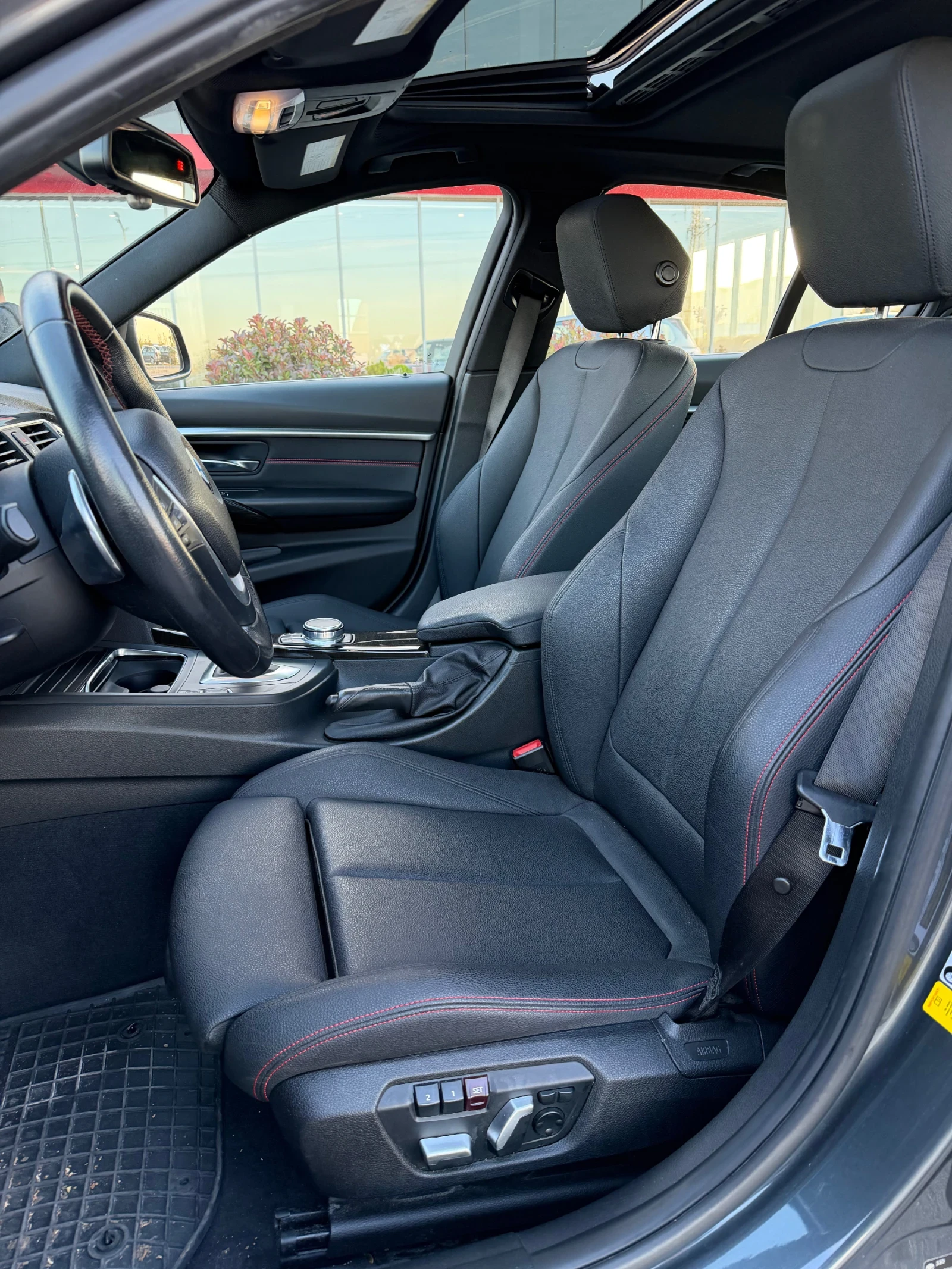 BMW 330, снимка 13 - Автомобили и джипове - 53878552