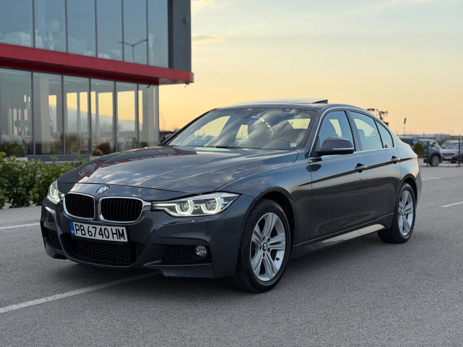 BMW 330, снимка 9 - Автомобили и джипове - 53878552