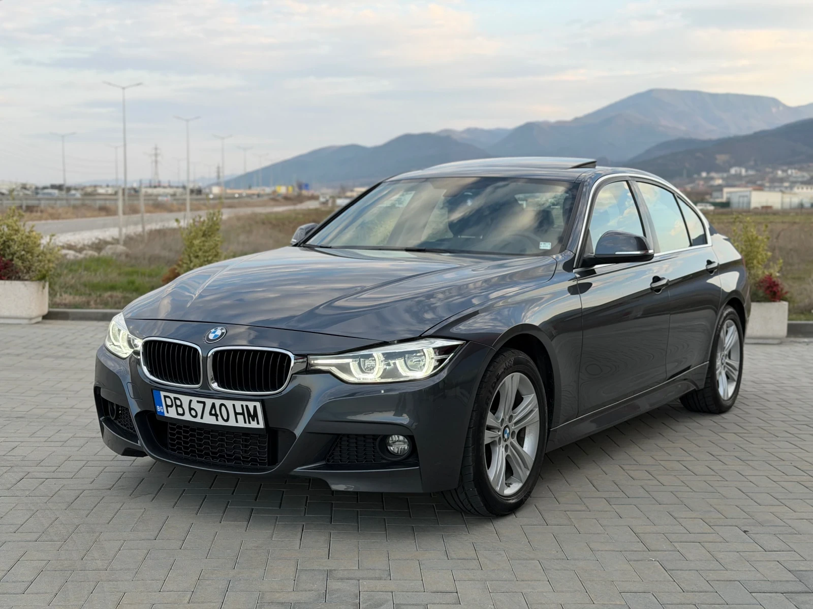 BMW 330, снимка 8 - Автомобили и джипове - 53878552