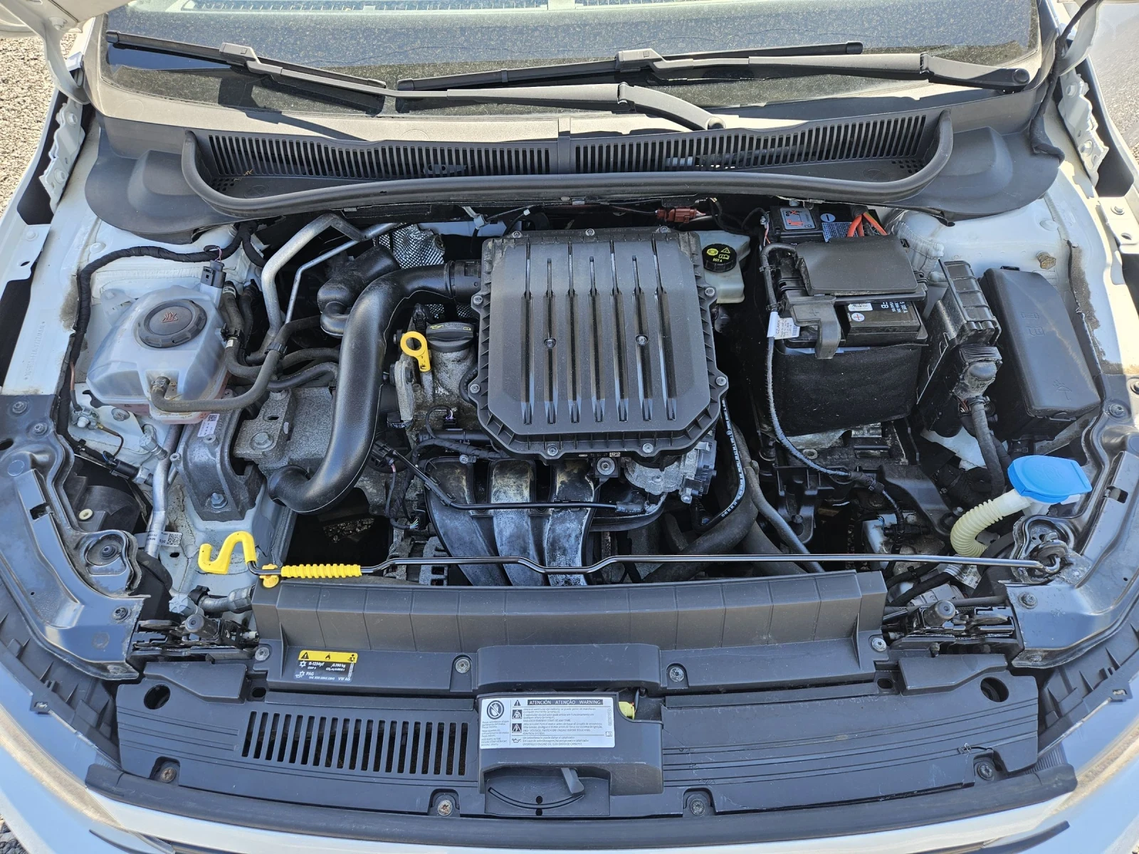VW Polo 1.0 Euro6, снимка 12 - Автомобили и джипове - 54389897
