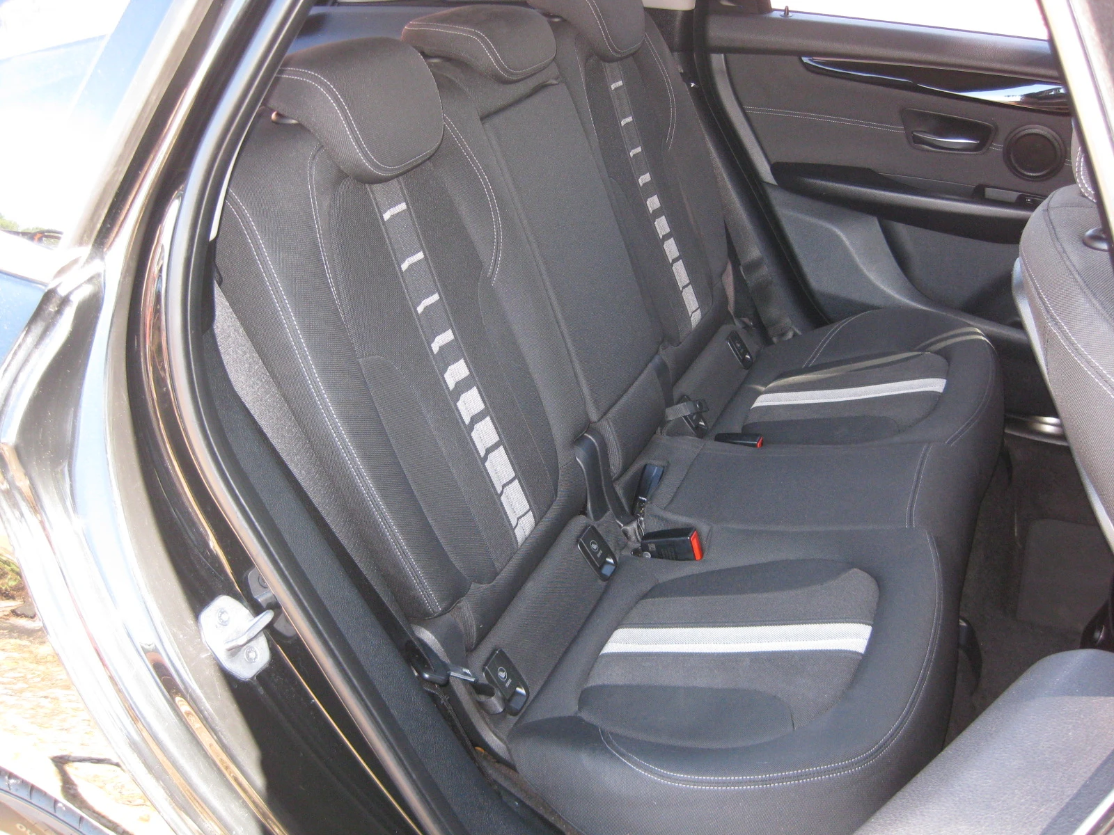 BMW 220 d Active Tourer Luxury, снимка 15 - Автомобили и джипове - 54598410