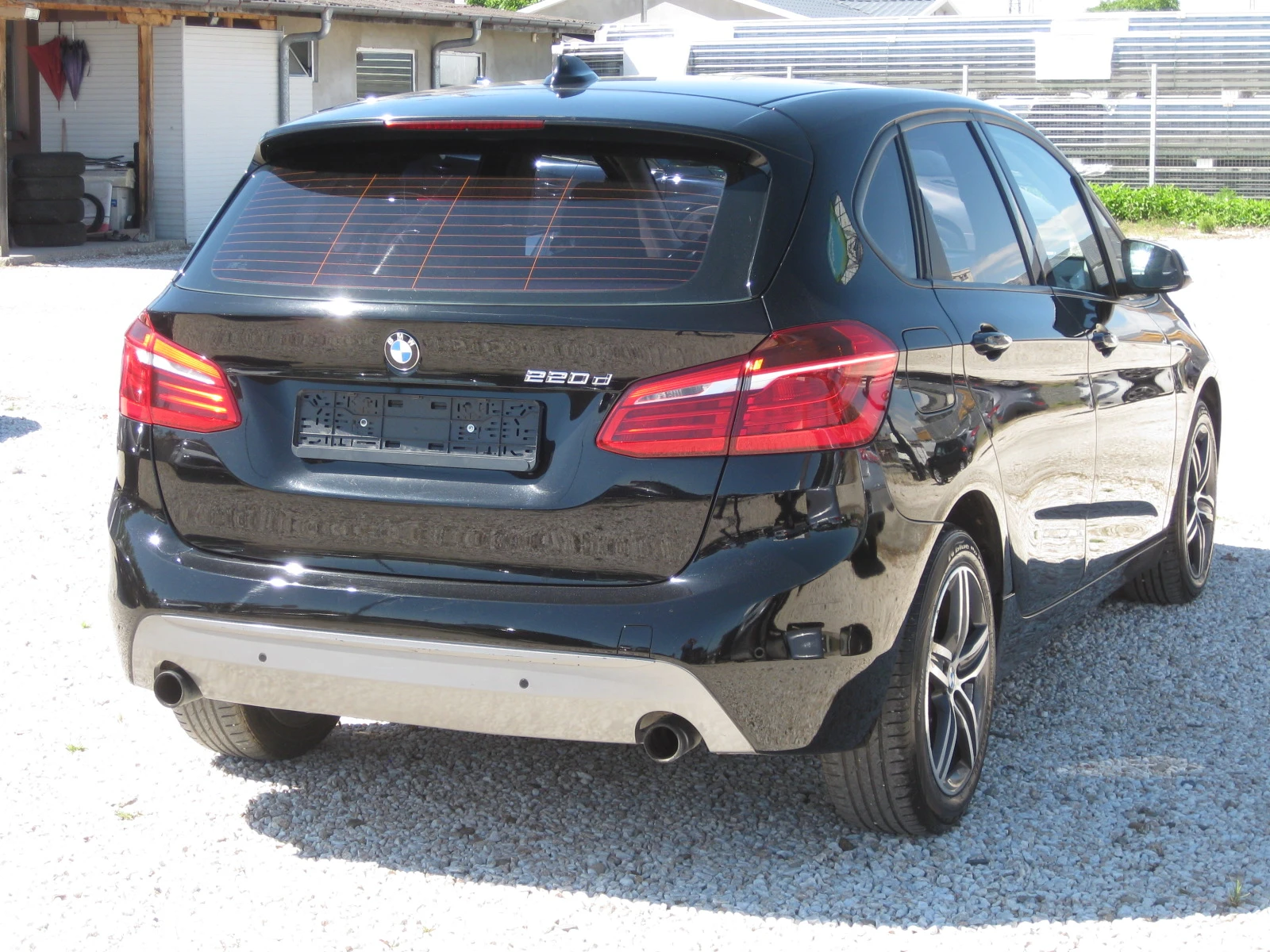 BMW 220 d Active Tourer Luxury, снимка 5 - Автомобили и джипове - 54598410