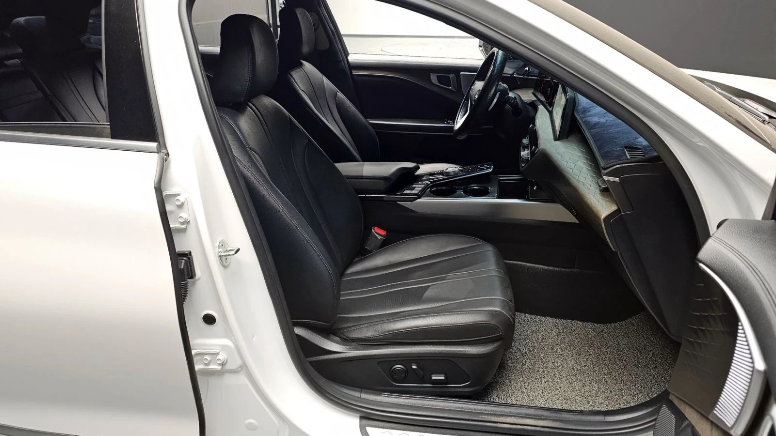 Kia K8 LPG Trendy| �������| �����| Keyless| Lane assistt | Mobile.bg � ����������� 11