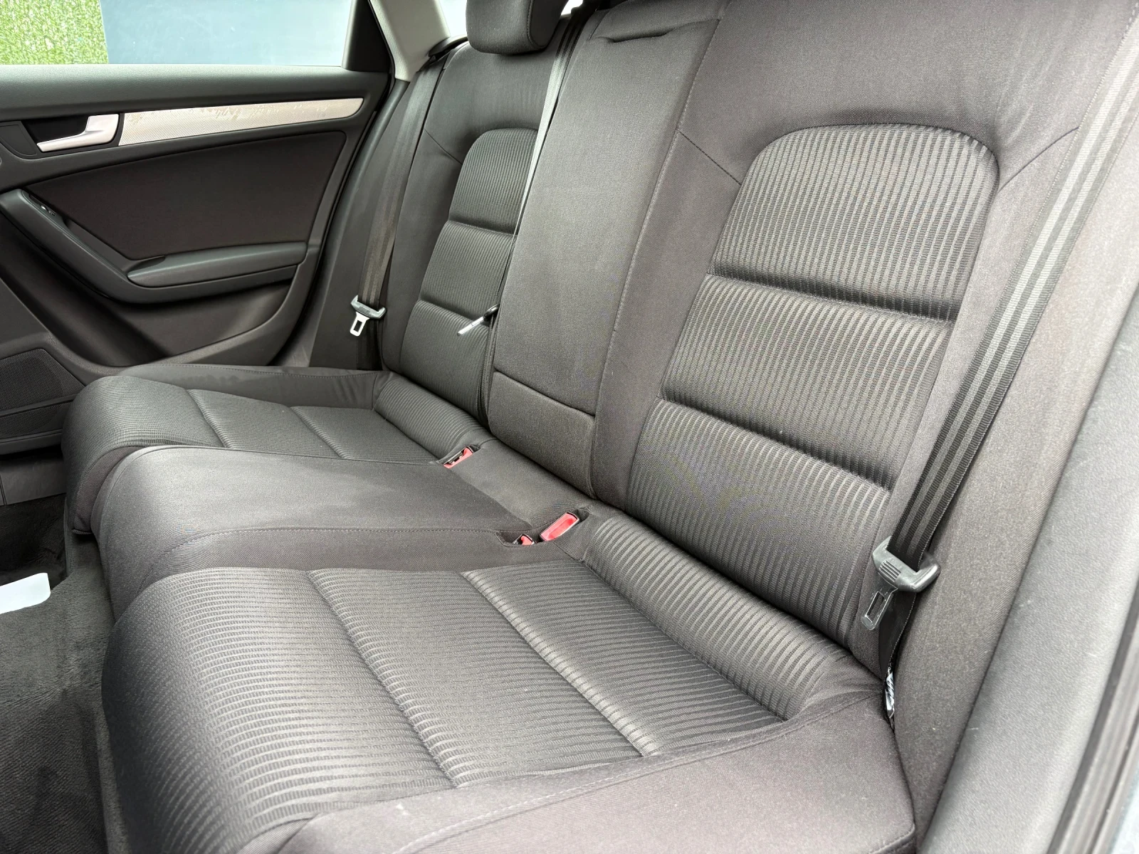 Audi A4 2.0TDI FACELIFT* ЛИЗИНГ* БАРТЕР* , снимка 12 - Автомобили и джипове - 54955445