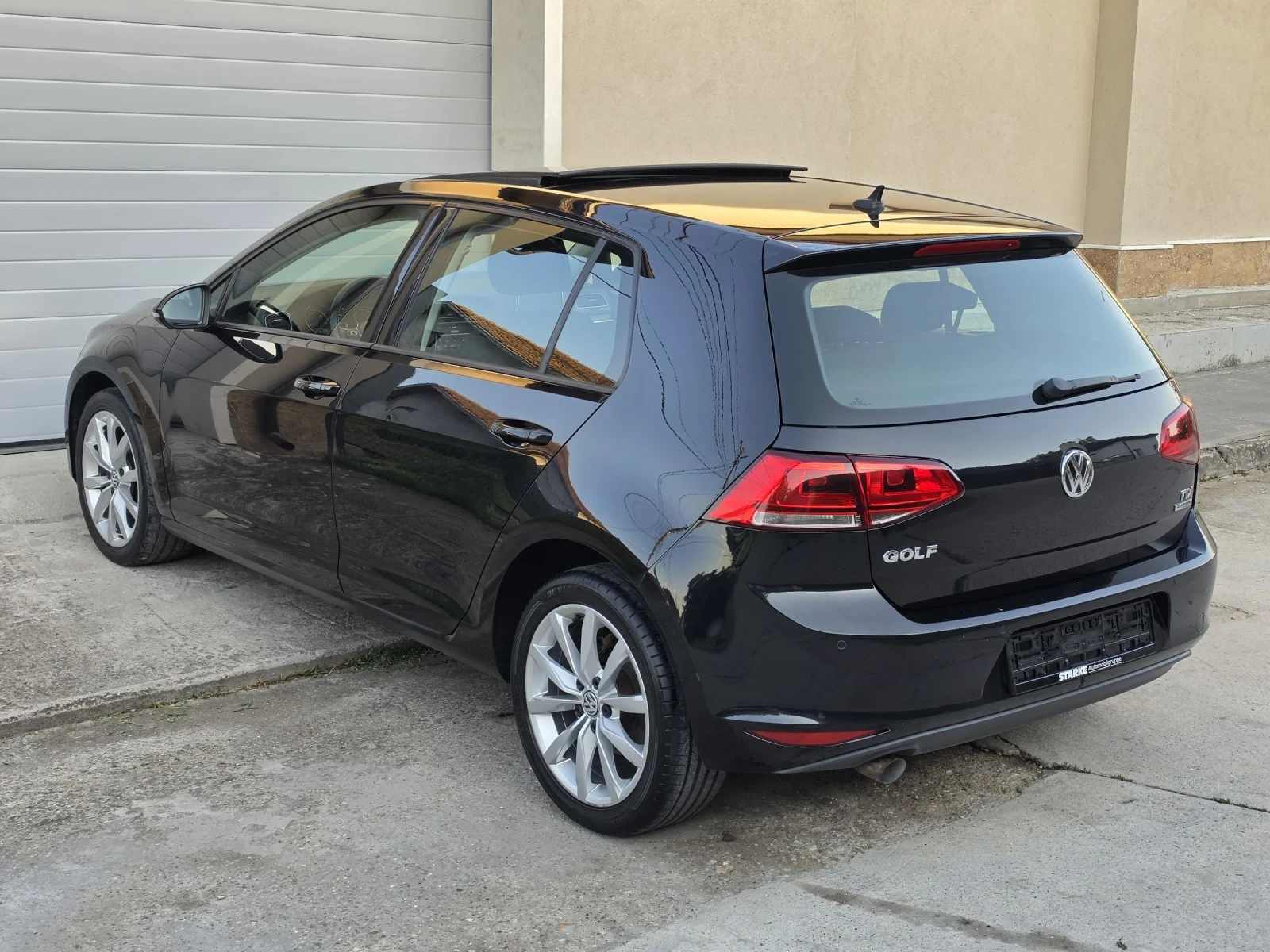 VW Golf 1.6 TDI FULL LED HIGHLINE, снимка 4 - Автомобили и джипове - 55093388