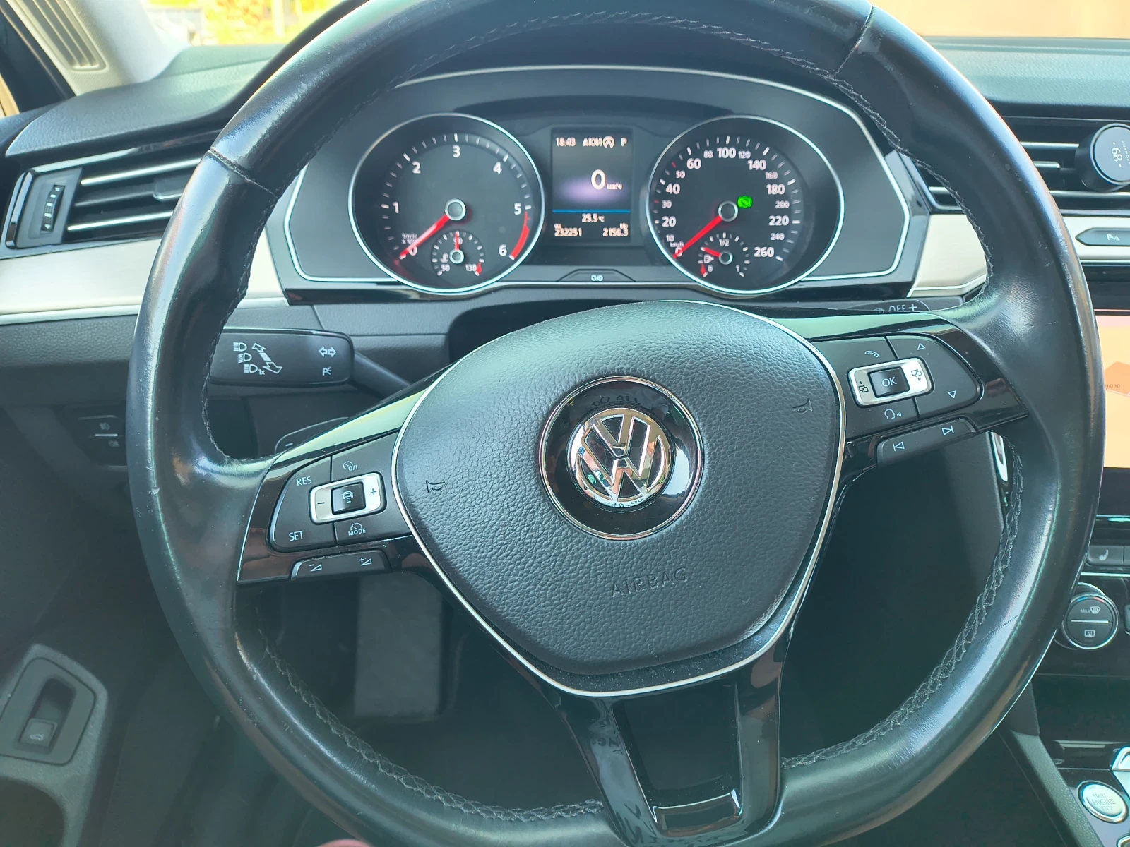 VW Passat Б8, снимка 15 - Автомобили и джипове - 55751141