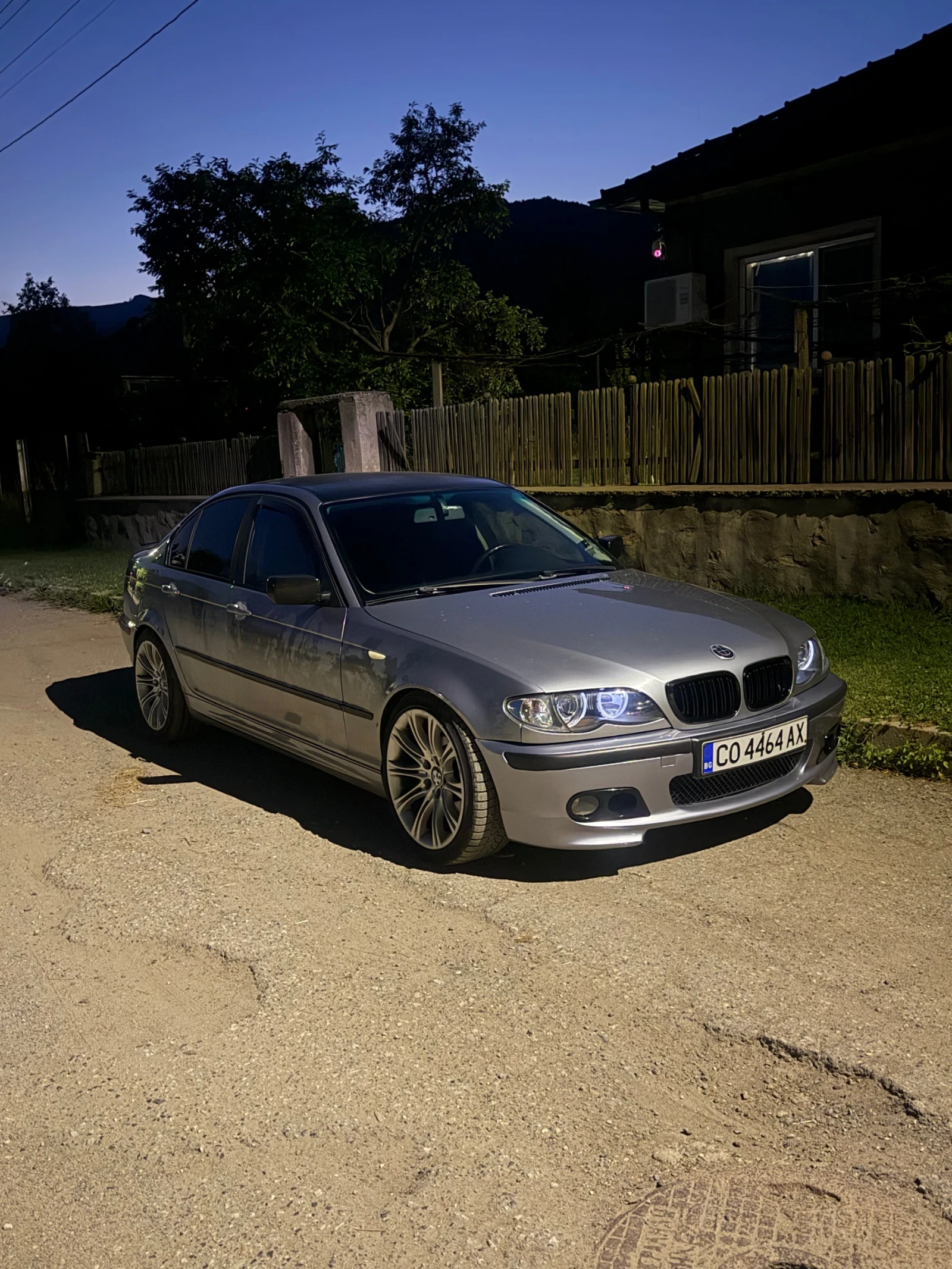 BMW 330 330d