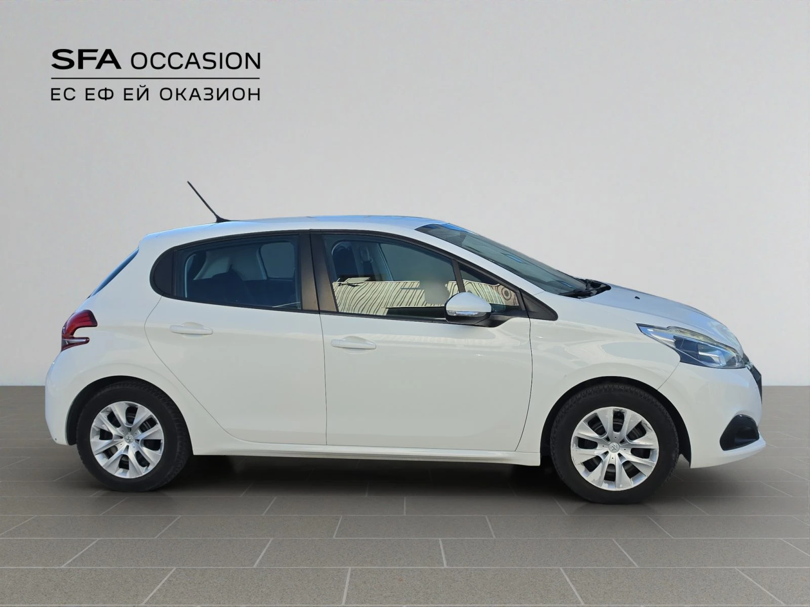 Peugeot 208 5P ACTIVE 1.2 VTi 68 BVM5 EURO 6.2//1901038 | Mobile.bg � ����������� 4