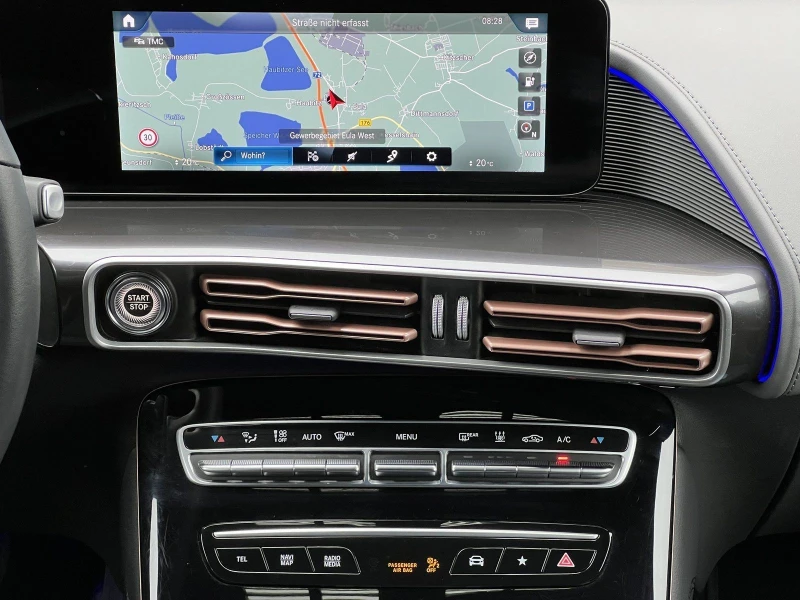 Mercedes-Benz EQC 400/ELECTRIC/408HP/DISTR/HUD/CAM/NAVI/900a, снимка 10 - Автомобили и джипове - 47463400