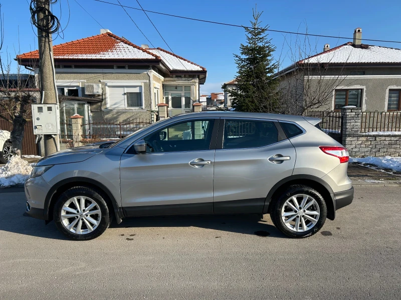 Nissan Qashqai, снимка 7 - Автомобили и джипове - 49235297