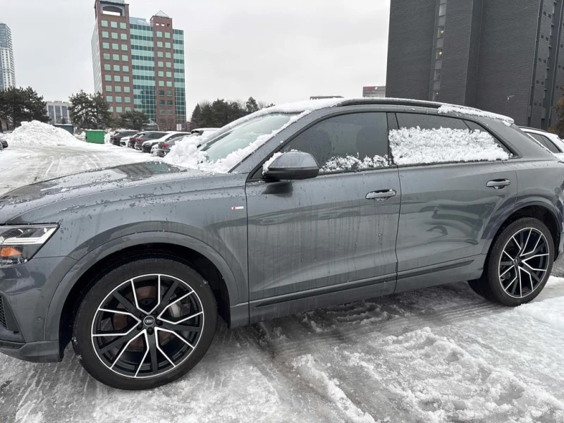 Audi Q8 * Progressiv * CARFAX * БЕЗ ПЪРВОНАЧАЛНА ВНОСКА, снимка 2 - Автомобили и джипове - 53049943