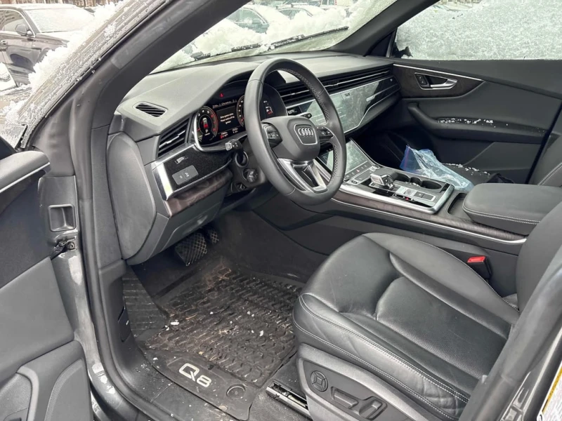 Audi Q8 * Progressiv * CARFAX * БЕЗ ПЪРВОНАЧАЛНА ВНОСКА, снимка 5 - Автомобили и джипове - 53049943