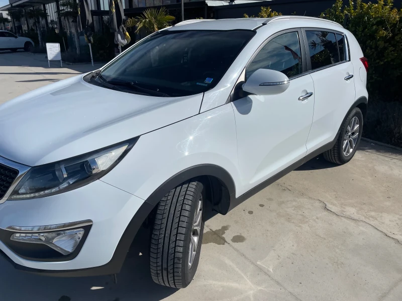 Kia Sportage 1.6 GDi, снимка 3 - Автомобили и джипове - 53600328