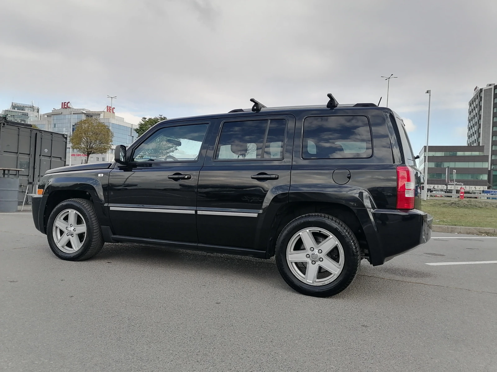 Jeep Patriot 2.4i 4x4 - изображение 3