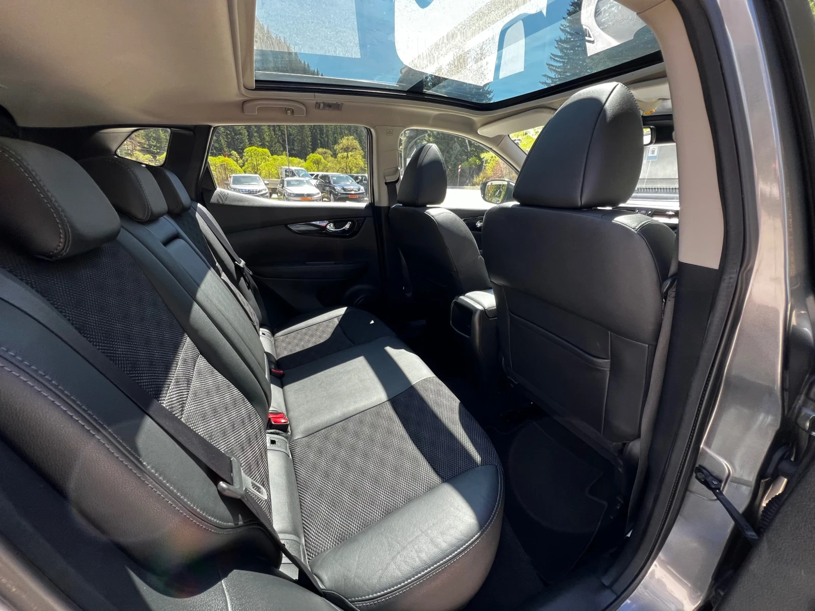 Nissan Qashqai BiLED* АВТОМАТ* КОЖА* ДИСТРОНИК* ПАНО* KeyLess*  - изображение 10