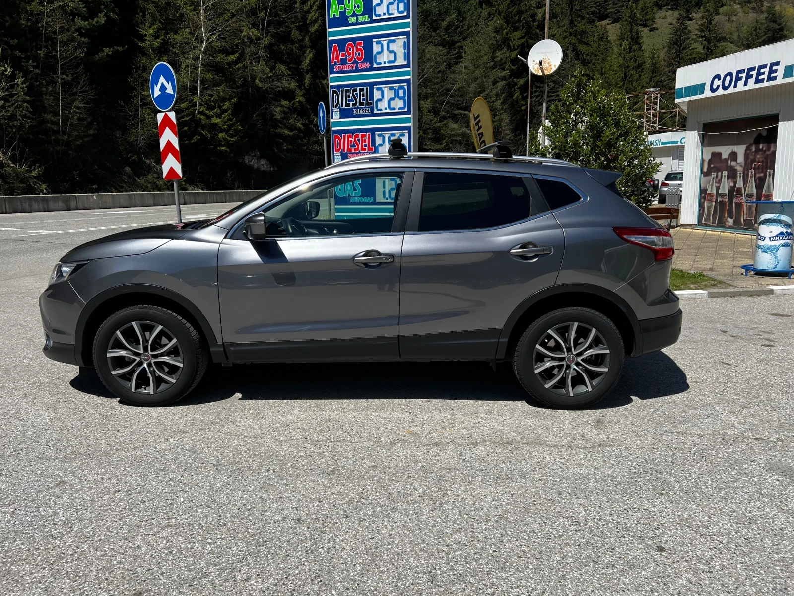 Nissan Qashqai BiLED* АВТОМАТ* КОЖА* ДИСТРОНИК* ПАНО* KeyLess*  - изображение 2