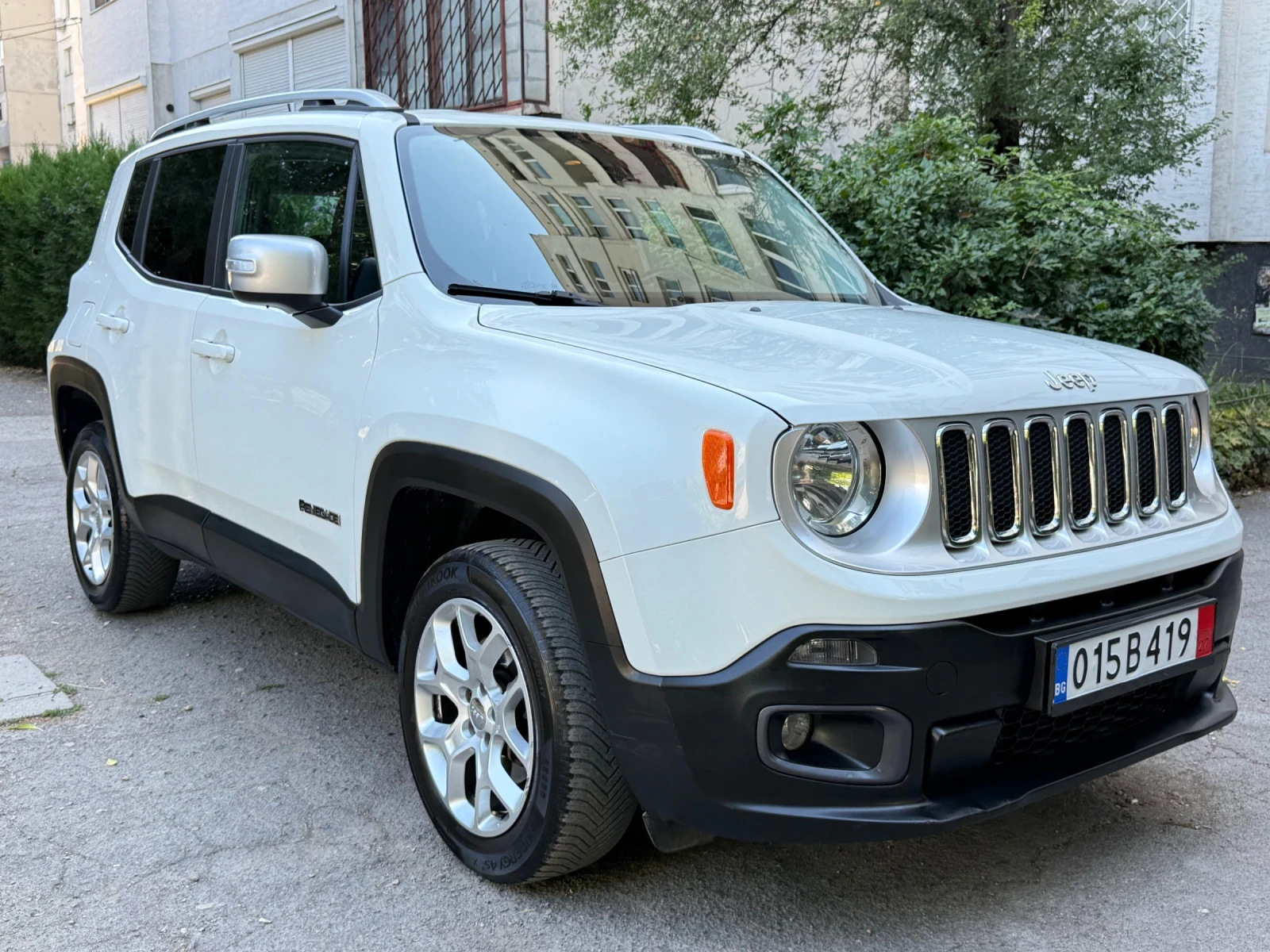 Jeep Renegade /1.4T MULTIAIR/АВТОМАТИК/КОЖА/ПОДГРЕВ/НАВИ/УНИКАТ - изображение 3