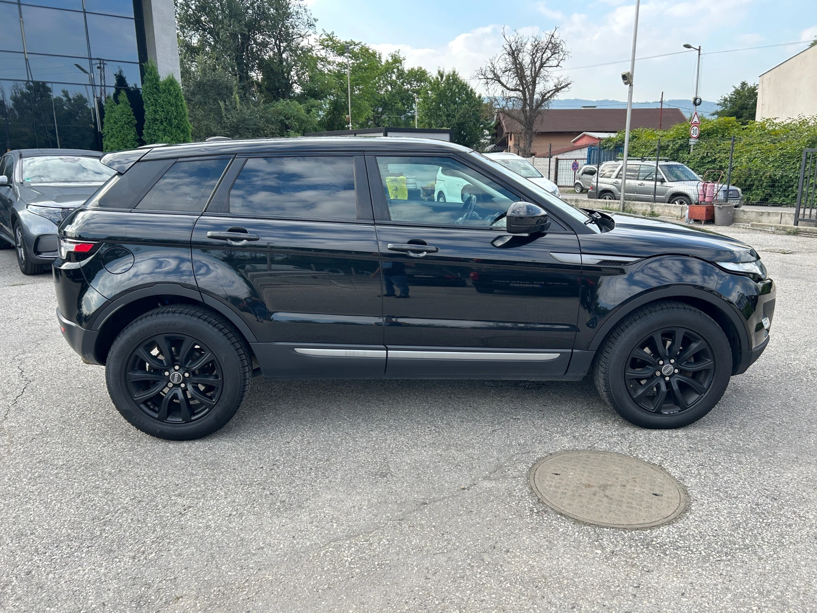 Land Rover Range Rover Evoque 2.2 AWD - изображение 4