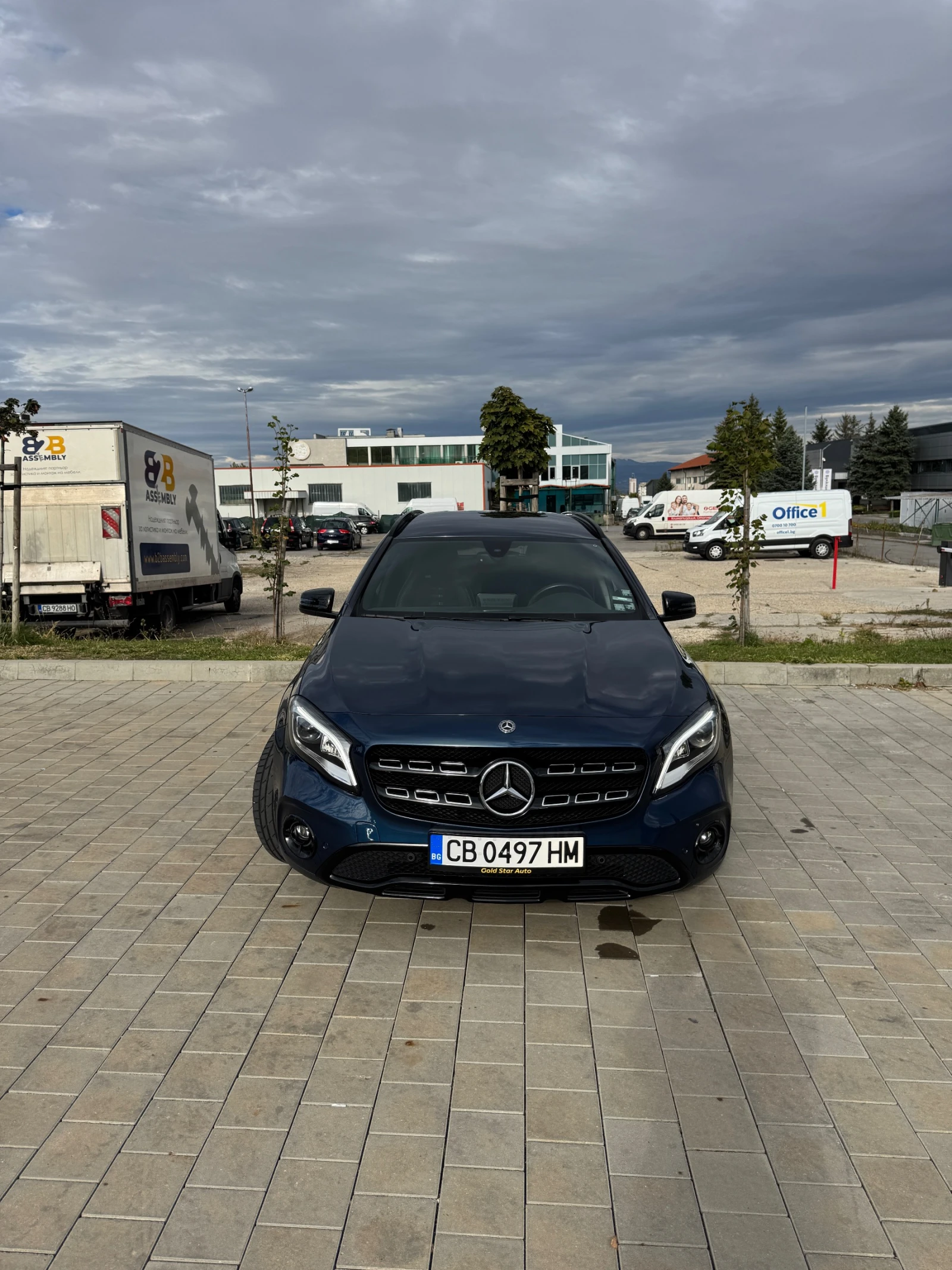 Mercedes-Benz GLA 220 4Matic/Memory/Keyless/Силвър Стар/1ви собственик - изображение 2