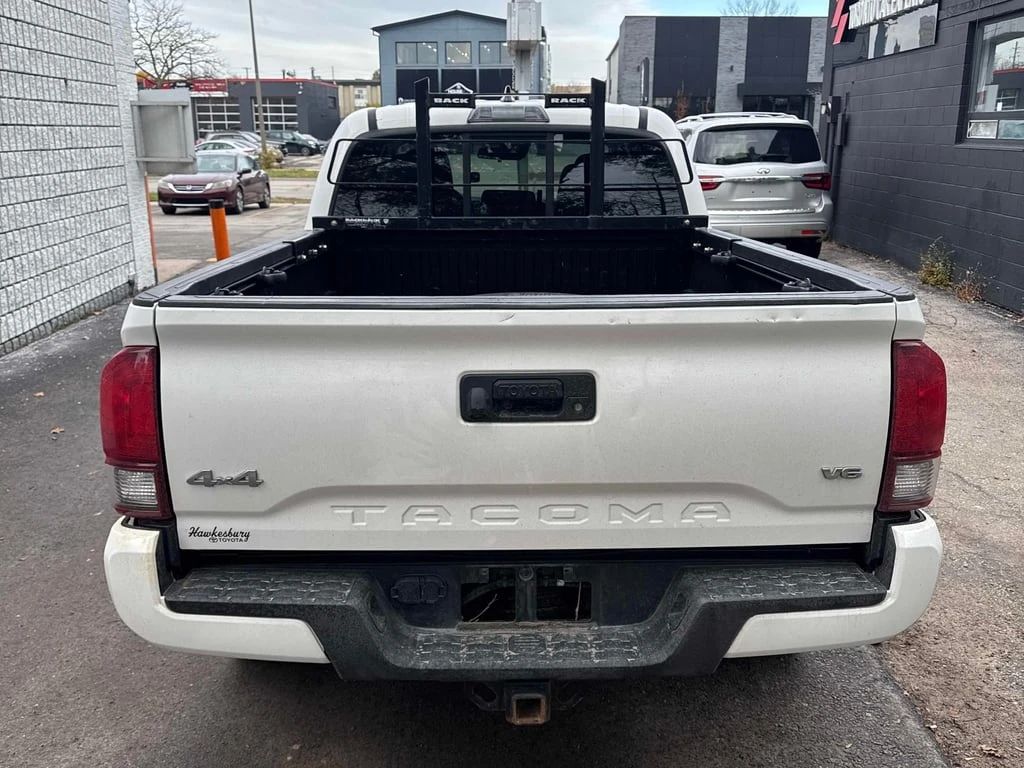 Toyota Tacoma * 4x4 Double Cab Auto * CARFAX * ��� ������������  | Mobile.bg � ����������� 4