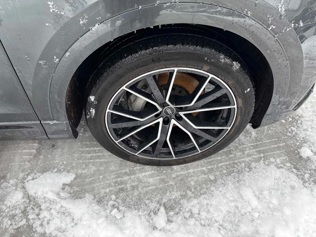 Audi Q8 * Progressiv * CARFAX * БЕЗ ПЪРВОНАЧАЛНА ВНОСКА - изображение 7