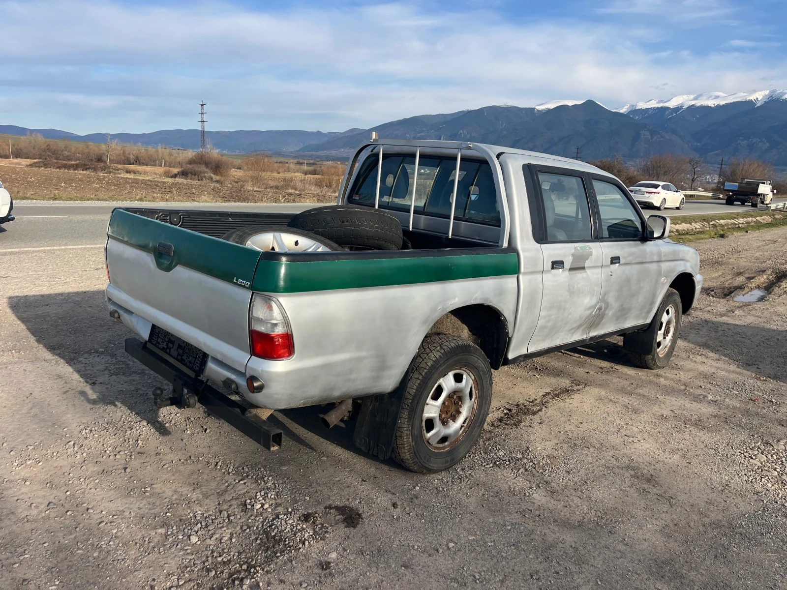 Mitsubishi L200 2.5 TDI , снимка 4 - Автомобили и джипове - 53803479