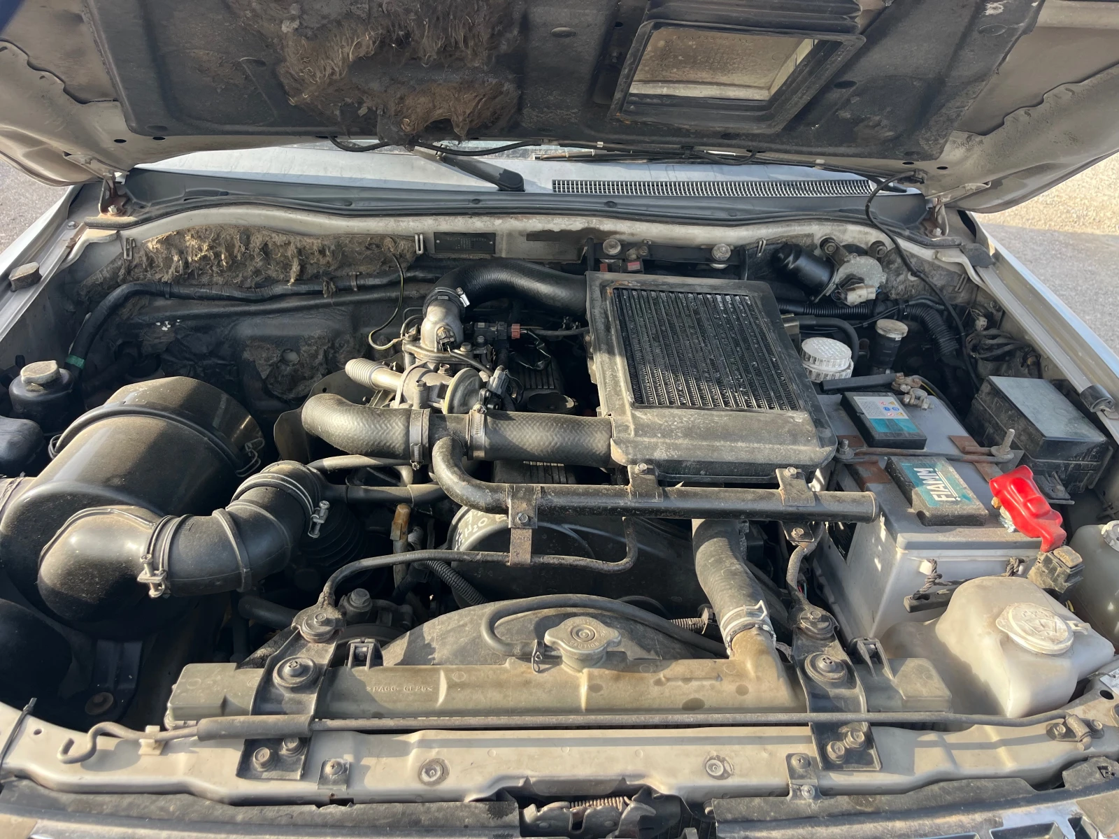 Mitsubishi L200 2.5 TDI , снимка 14 - Автомобили и джипове - 53803479